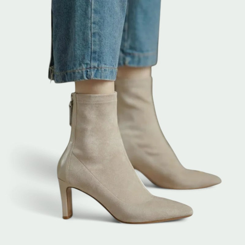 Lavinia – Elegante Wildleder-Stiletto-Stiefel mit spitz zulaufendem Design für Damen