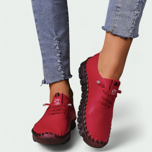Marvella – Bequeme Damen Leder Slipper im Sportlichen Design