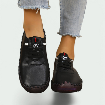 Marvella – Bequeme Damen Leder Slipper im Sportlichen Design