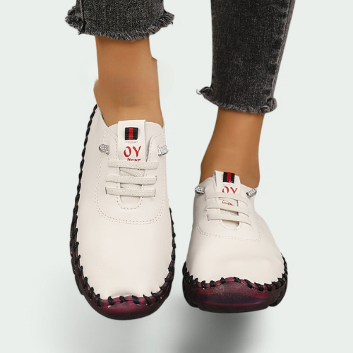 Marvella – Bequeme Damen Leder Slipper im Sportlichen Design