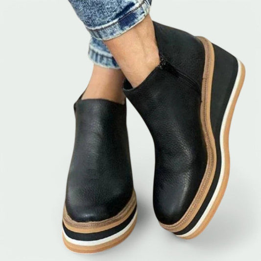 Verena – Zeitlose Eleganz und Komfort in Klassischen Stiefeletten für Damen