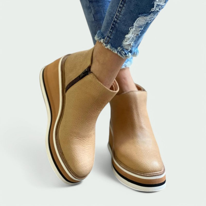Verena – Zeitlose Eleganz und Komfort in Klassischen Stiefeletten für Damen