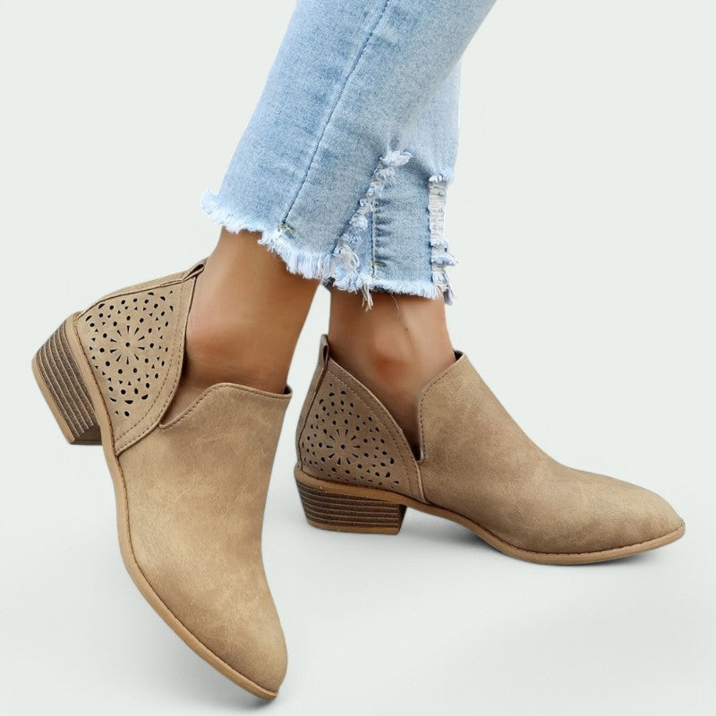 Mariska – Stilvolle V-Cut Stiefeletten für Damen mit optimalem Tragekomfort
