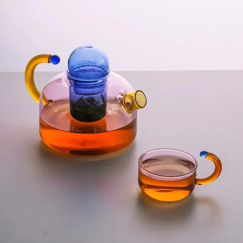 PrismBrew | Eleganter transparenter Wasserkocher und Tassen - Stilvolles Brühen in kontrastierenden Farben