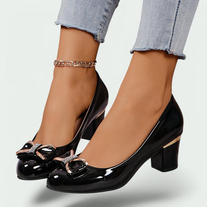 Fiona – Elegante Pumps mit Schleifendetail und Hochglanz-Finish für Damen