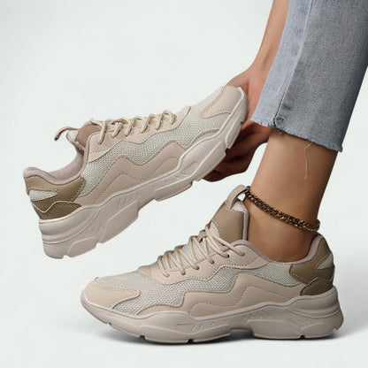 Loretta – Bequeme, atmungsaktive Sneaker für Damen mit lässigem Schnürdesign