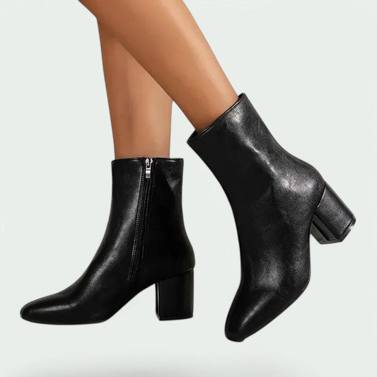 Nylah – Elegante Damen-Stiefeletten mit spitzem Design und vielseitigem Stil