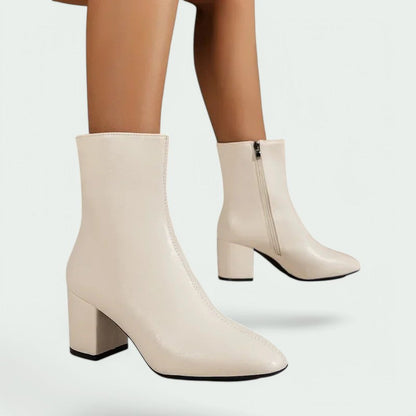 Nylah – Elegante Damen-Stiefeletten mit spitzem Design und vielseitigem Stil